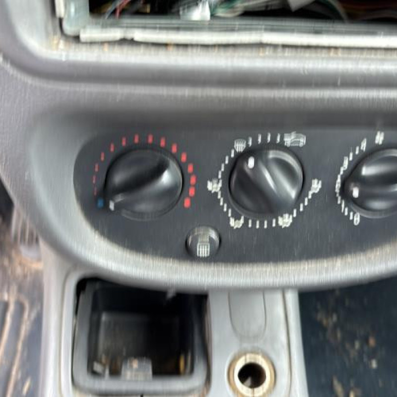 Retroviseur gauche RENAULT CLIO 2 Photo n°13