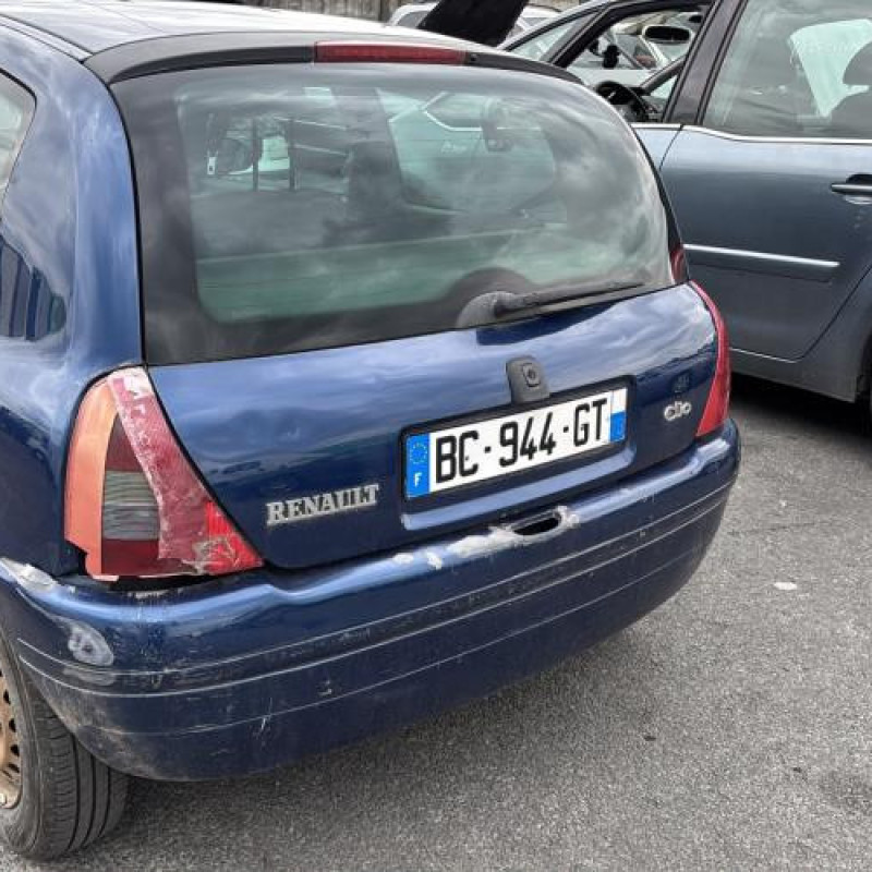 Pompe à carburant RENAULT CLIO 2 Photo n°9