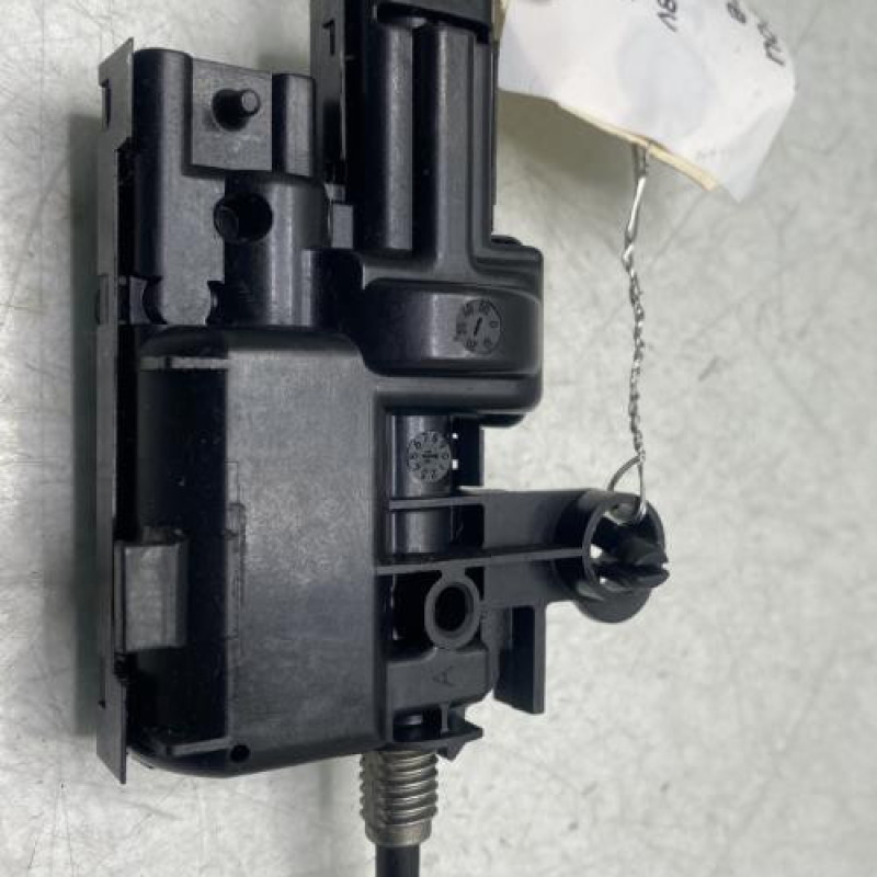 Actionneur verrou trappe d'essence RENAULT CLIO 4 Photo n°3