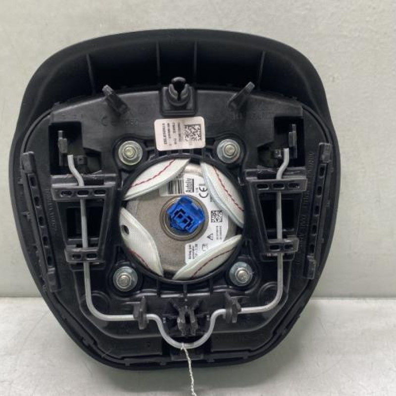 Air bag conducteur RENAULT CLIO 4 Photo n°2