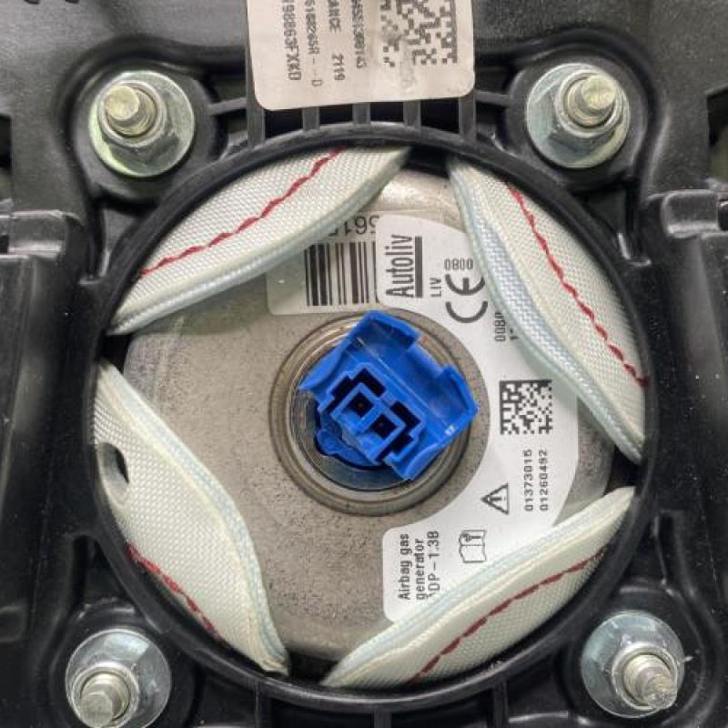 Air bag conducteur RENAULT CLIO 4 Photo n°3