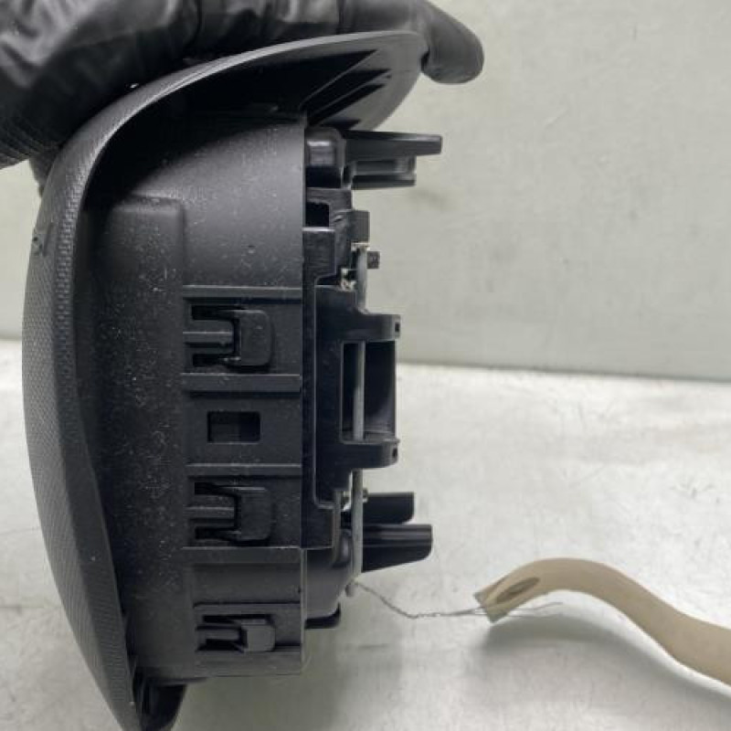 Air bag conducteur RENAULT CLIO 4 Photo n°4