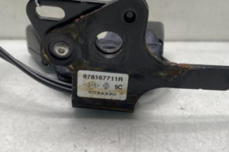 Attache ceinture arriere droit RENAULT CLIO 4