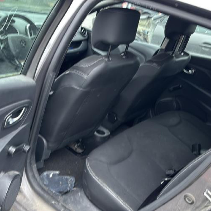 Attache ceinture arriere gauche RENAULT CLIO 4 Photo n°14