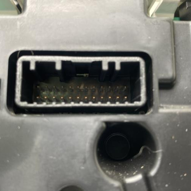 Compteur RENAULT CLIO 4 Photo n°4