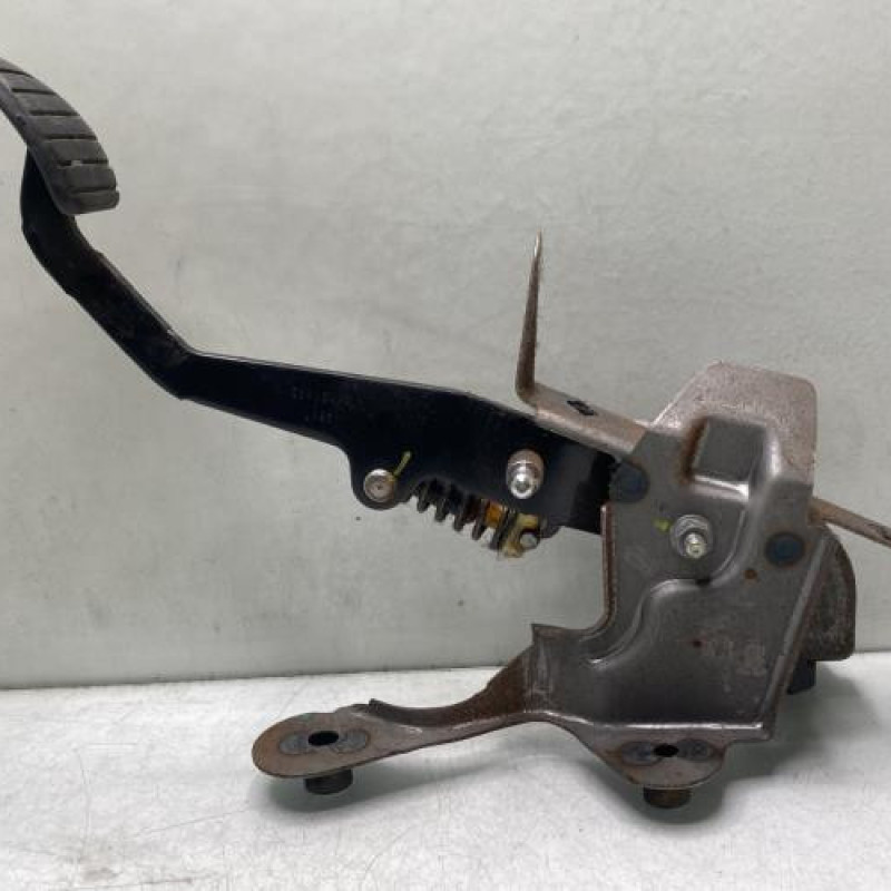 Pedale d'embrayage RENAULT CLIO 4 Photo n°1