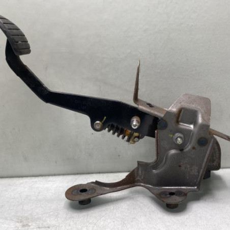 Pedale d'embrayage RENAULT CLIO 4 Photo n°1