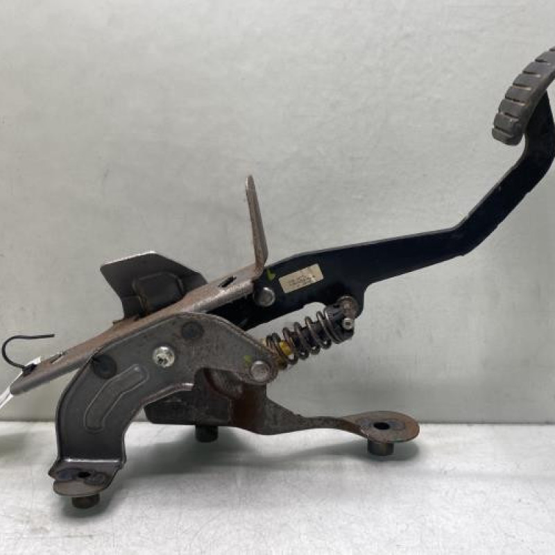 Pedale d'embrayage RENAULT CLIO 4 Photo n°3