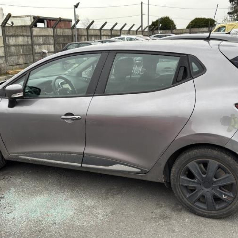 Pedale d'embrayage RENAULT CLIO 4 Photo n°10