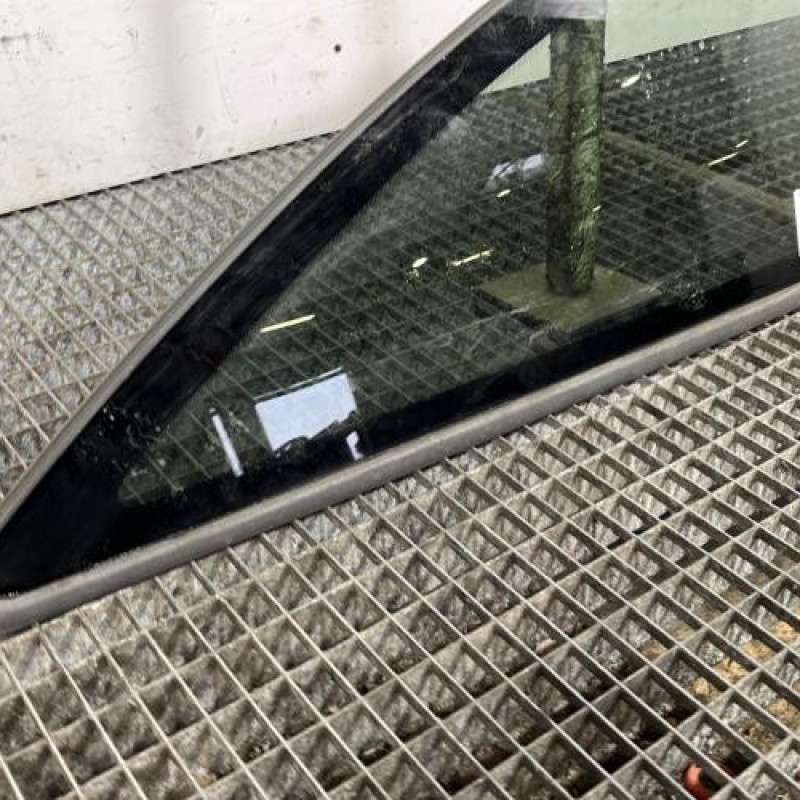 Custode arriere droit OPEL CORSA D Photo n°2