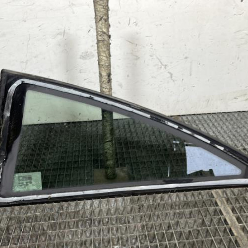 Custode arriere droit OPEL CORSA D Photo n°4