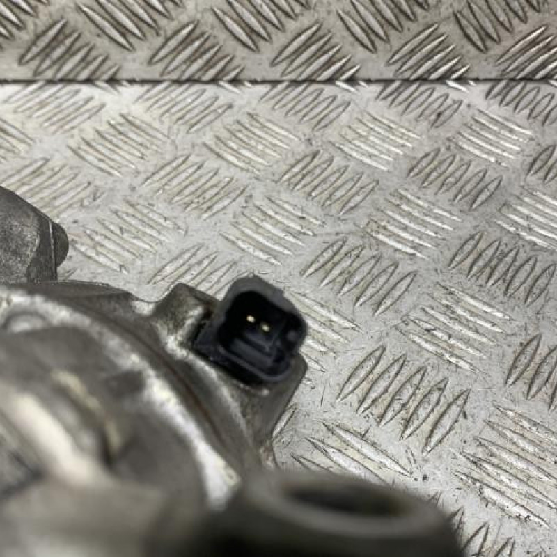 Compresseur clim PEUGEOT 208 1 Photo n°3