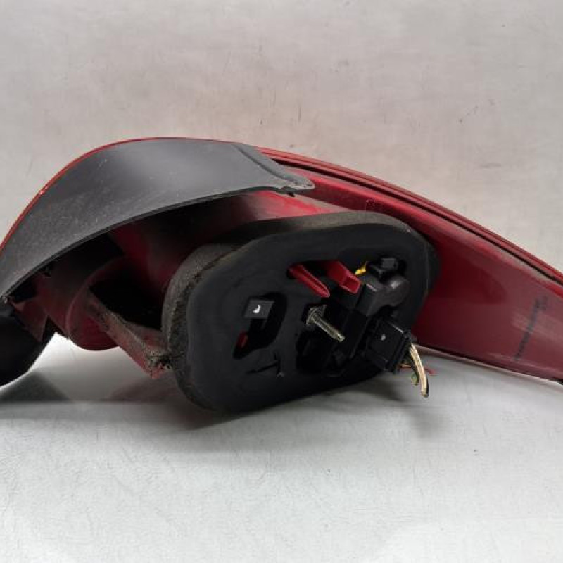 Feu arriere principal gauche (feux) PEUGEOT 206 Photo n°2