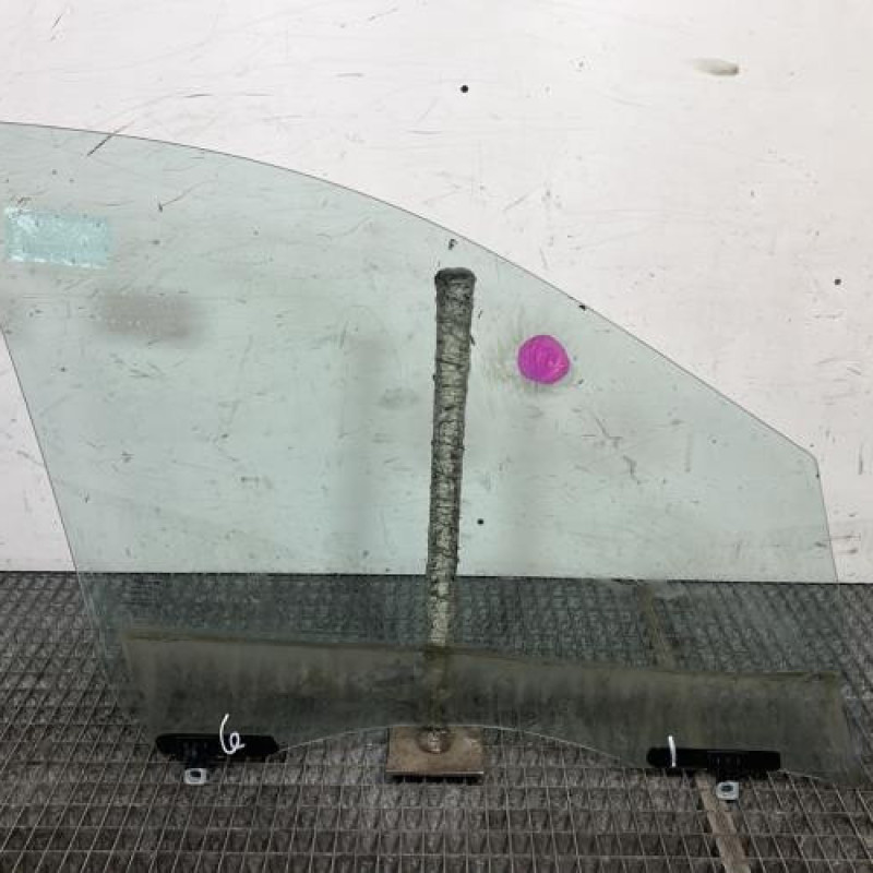 Vitre avant gauche RENAULT GRAND SCENIC 3 Photo n°4