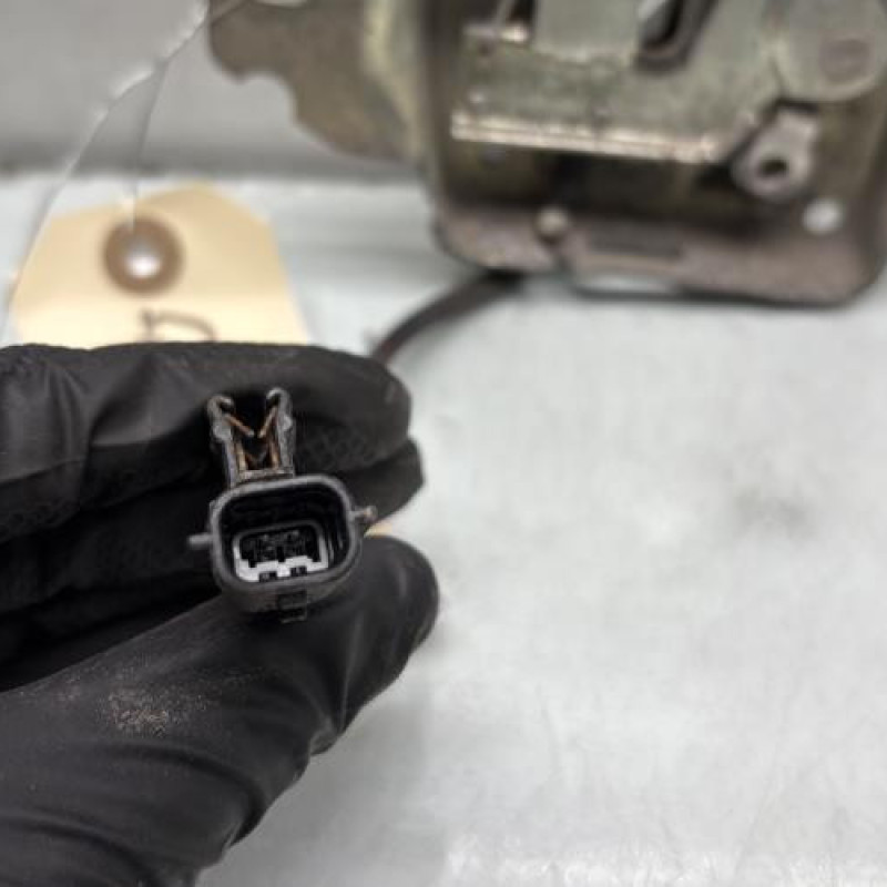 Fermeture de capot RENAULT KANGOO 2 Photo n°3