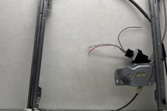 Leve vitre electrique avant gauche RENAULT KANGOO 2 Photo n°1