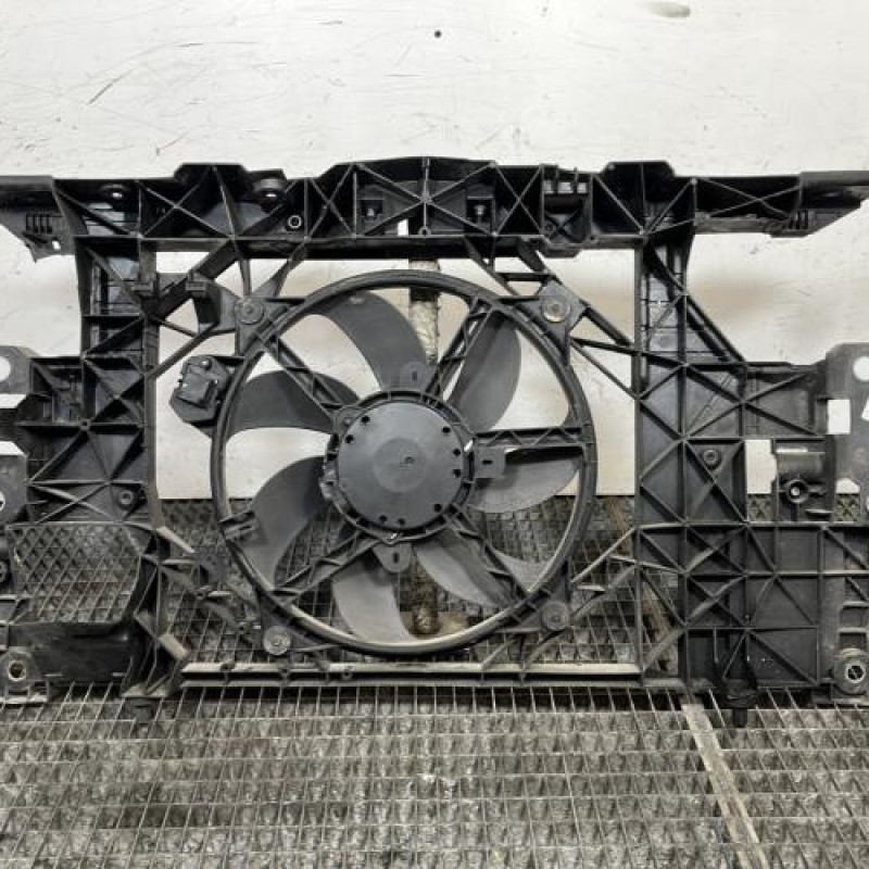 Face avant RENAULT MEGANE 3 Photo n°4