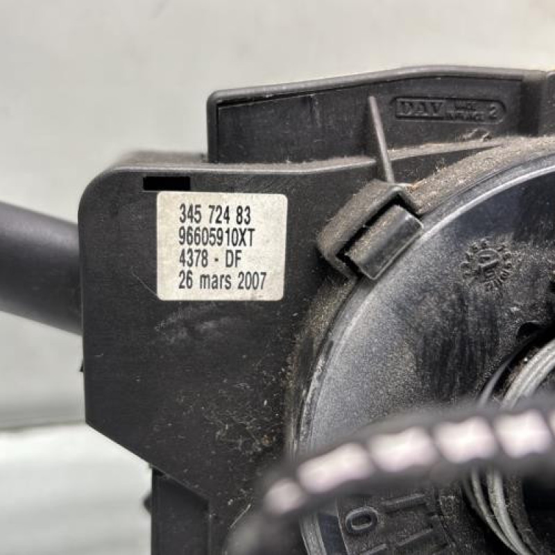 Com (Bloc Contacteur Tournant+Commodo Essuie Glace+Commodo Phare) PEUGEOT 206 Photo n°4