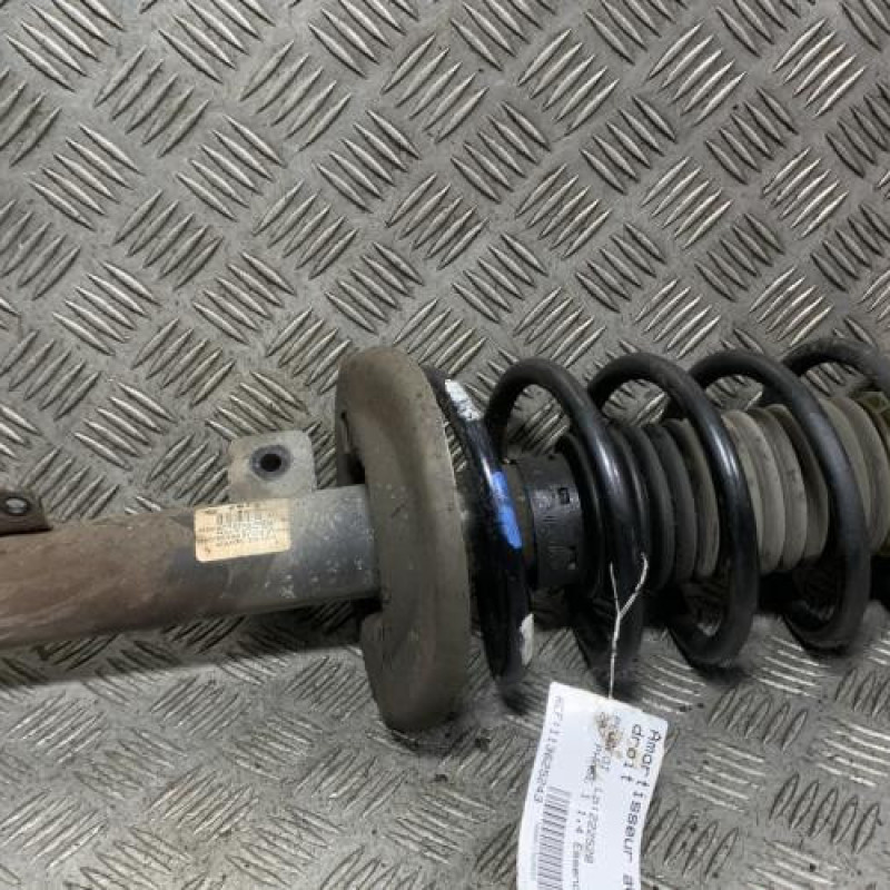 Amortisseur avant droit PEUGEOT 207 Photo n°1