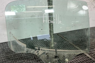 Vitre arriere droit PEUGEOT 207