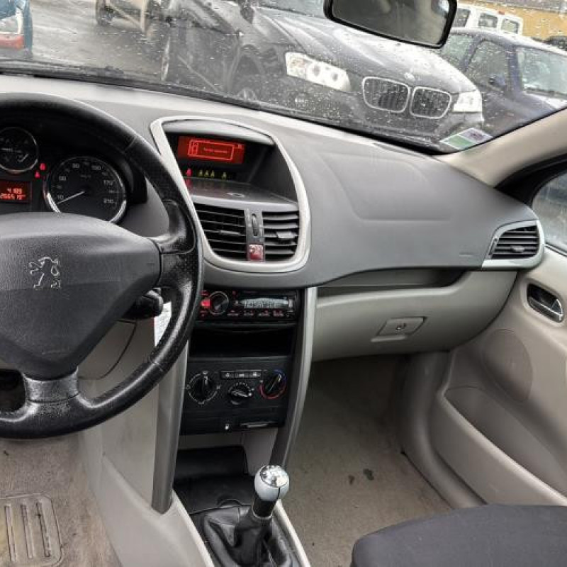 Vitre arriere droit PEUGEOT 207 Photo n°16