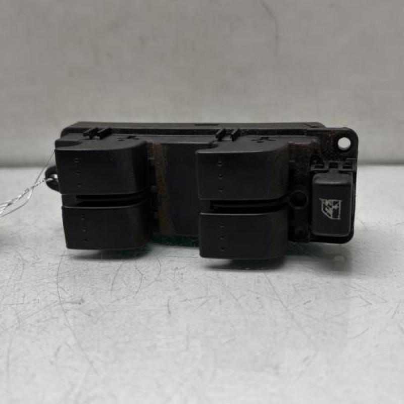 Interrupteur de leve vitre avant gauche MAZDA 3 1 Photo n°1