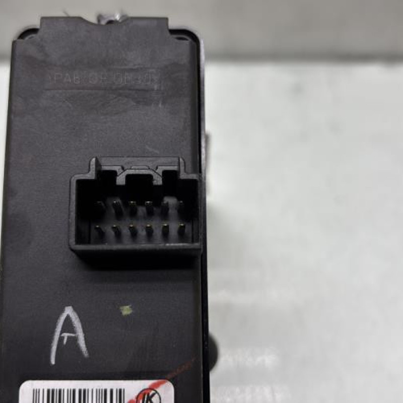 Interrupteur de leve vitre avant gauche MAZDA 3 1 Photo n°3