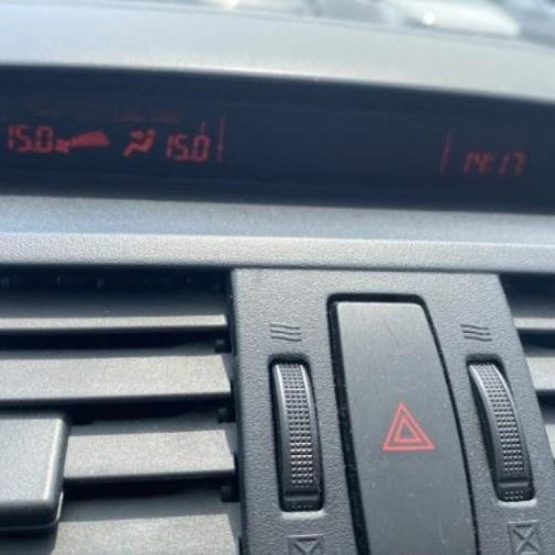 Vase de lave glace MAZDA 6 2 Photo n°20