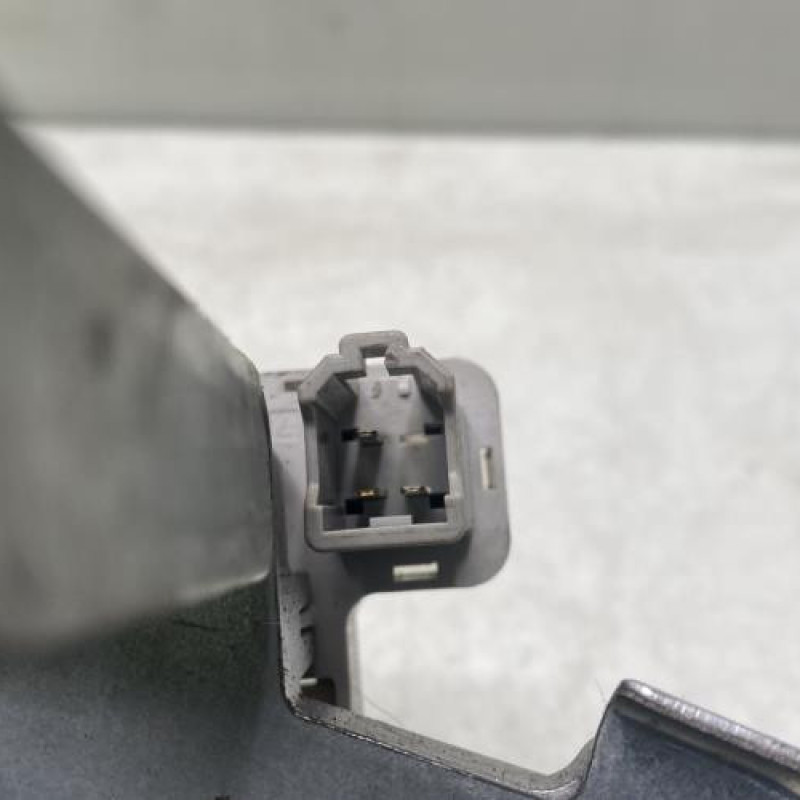 Moteur essuie glace arriere NISSAN NOTE 1 Photo n°4