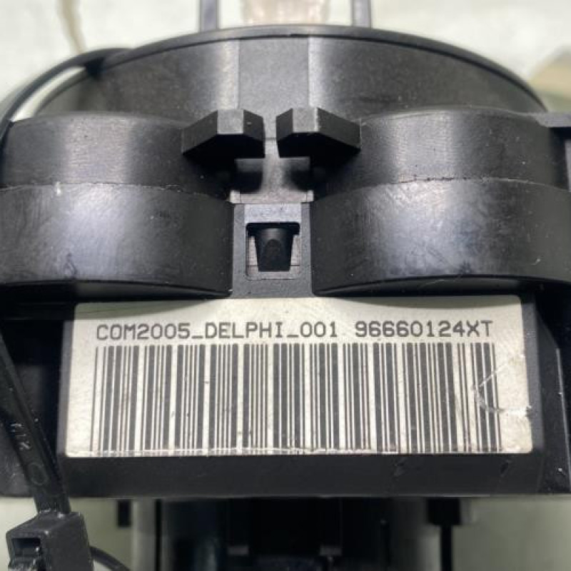 Com (Bloc Contacteur Tournant+Commodo Essuie Glace+Commodo Phare) CITROEN C2 Photo n°4