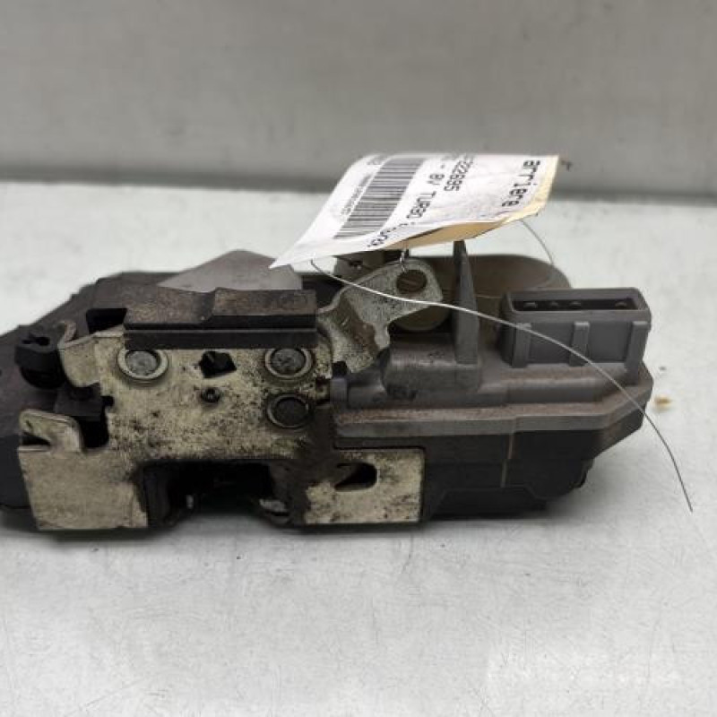 Serrure arriere droit PEUGEOT 206+ Photo n°4