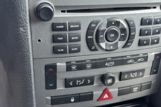 Bouton de coffre PEUGEOT 407