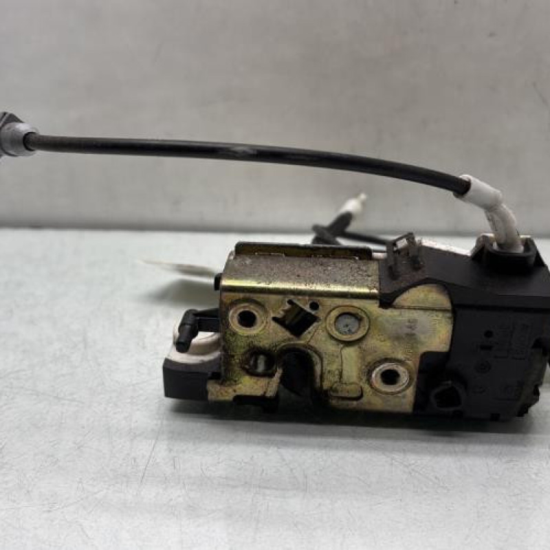 Serrure arriere droit PEUGEOT 407 Photo n°1