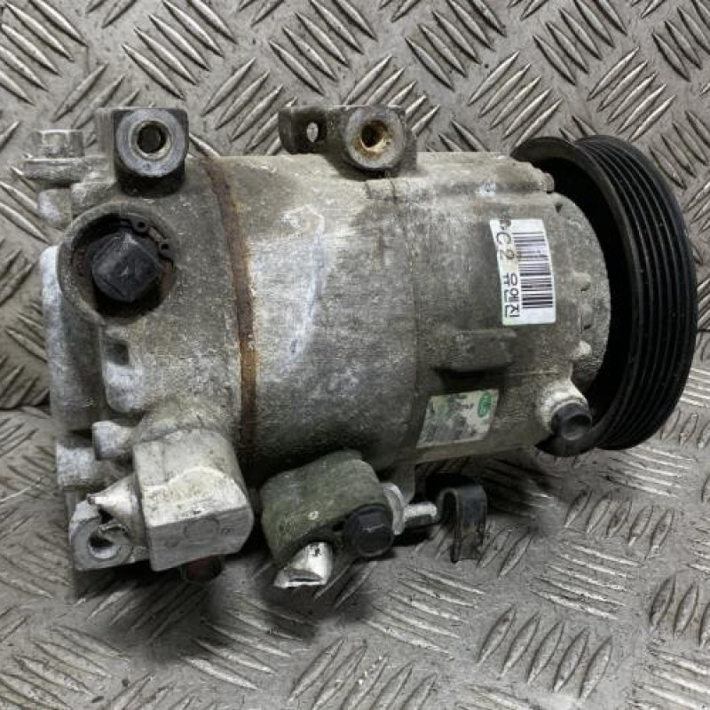 Compresseur clim KIA CEE-D 2 Photo n°1