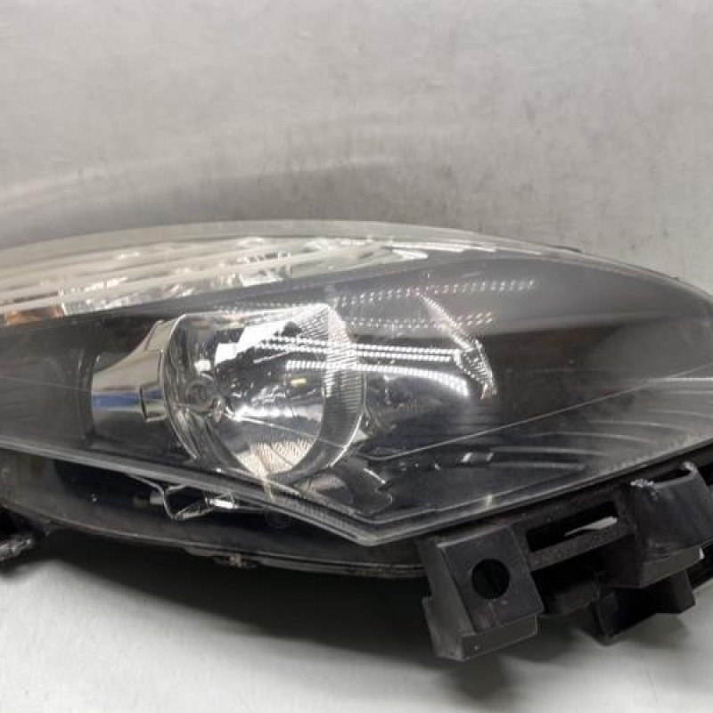 Optique avant principal droit (feux)(phare) RENAULT SCENIC 3 Photo n°1