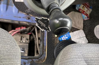 Bras essuie glace avant droit RENAULT TRAFIC 2