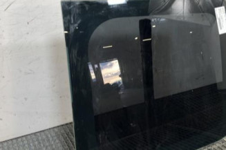 Vitre porte coffre droit RENAULT TRAFIC 2