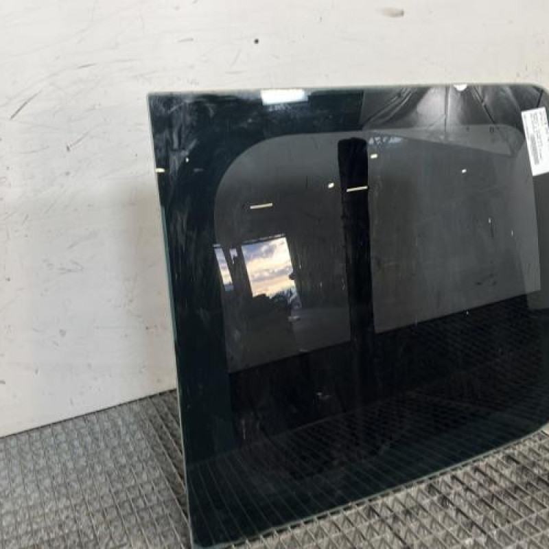 Vitre porte coffre droit RENAULT TRAFIC 2 Photo n°2