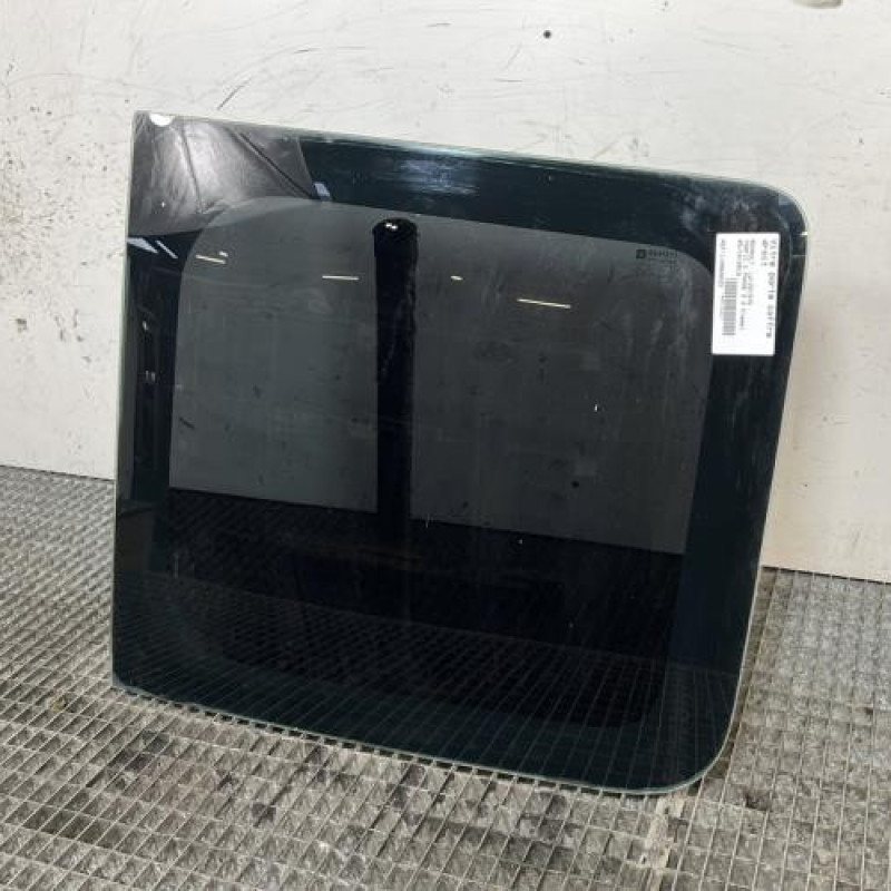 Vitre porte coffre droit RENAULT TRAFIC 2 Photo n°3