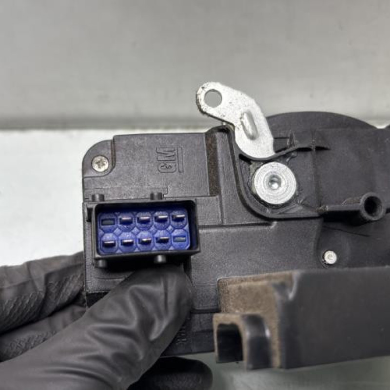 Serrure avant gauche RENAULT TRAFIC 2 Photo n°3