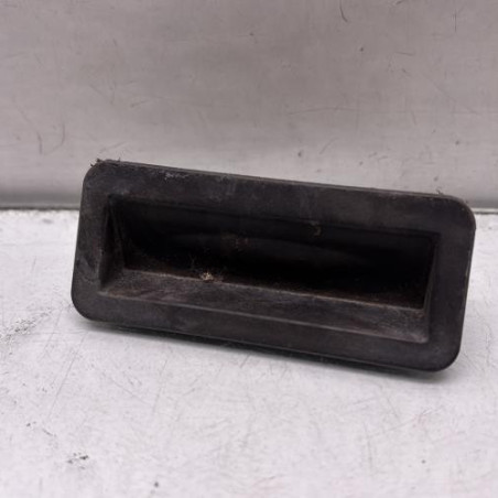 Bouton de coffre FORD FIESTA 6 Photo n°1