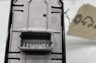 Interrupteur de leve vitre avant gauche RENAULT LAGUNA 3