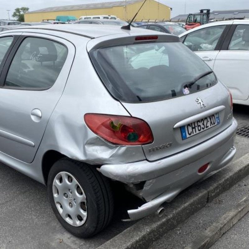 Serrure avant gauche PEUGEOT 206 Photo n°8