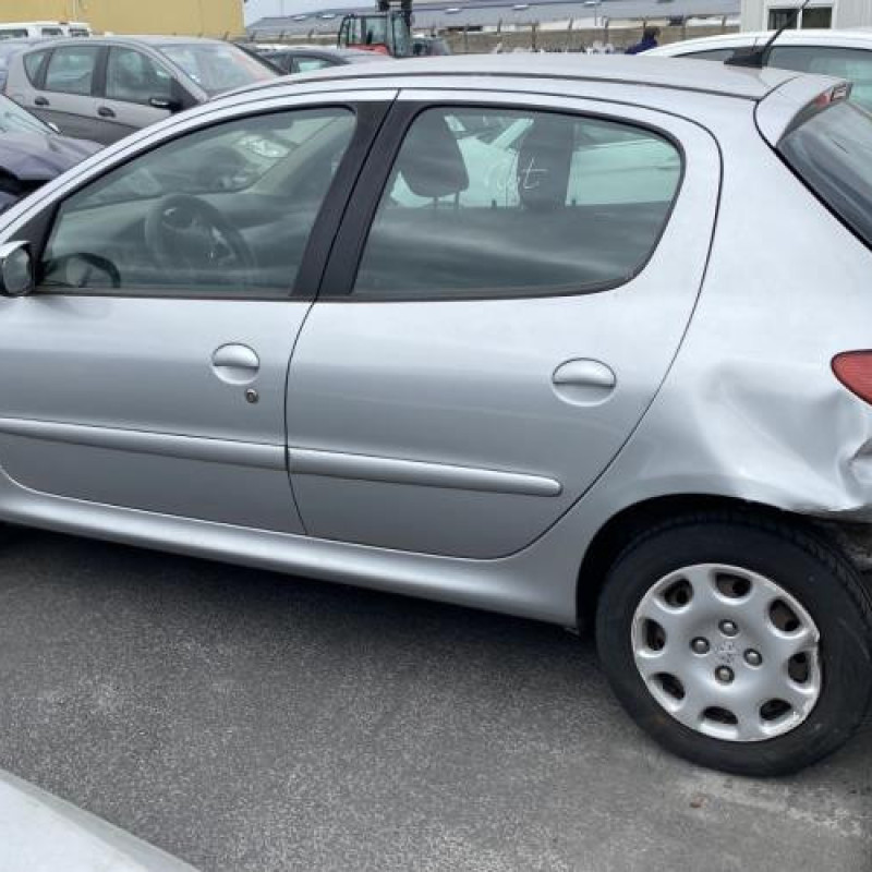 Pedale d'embrayage PEUGEOT 206 Photo n°9