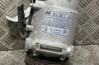 Compresseur clim OPEL CORSA F Photo n°1