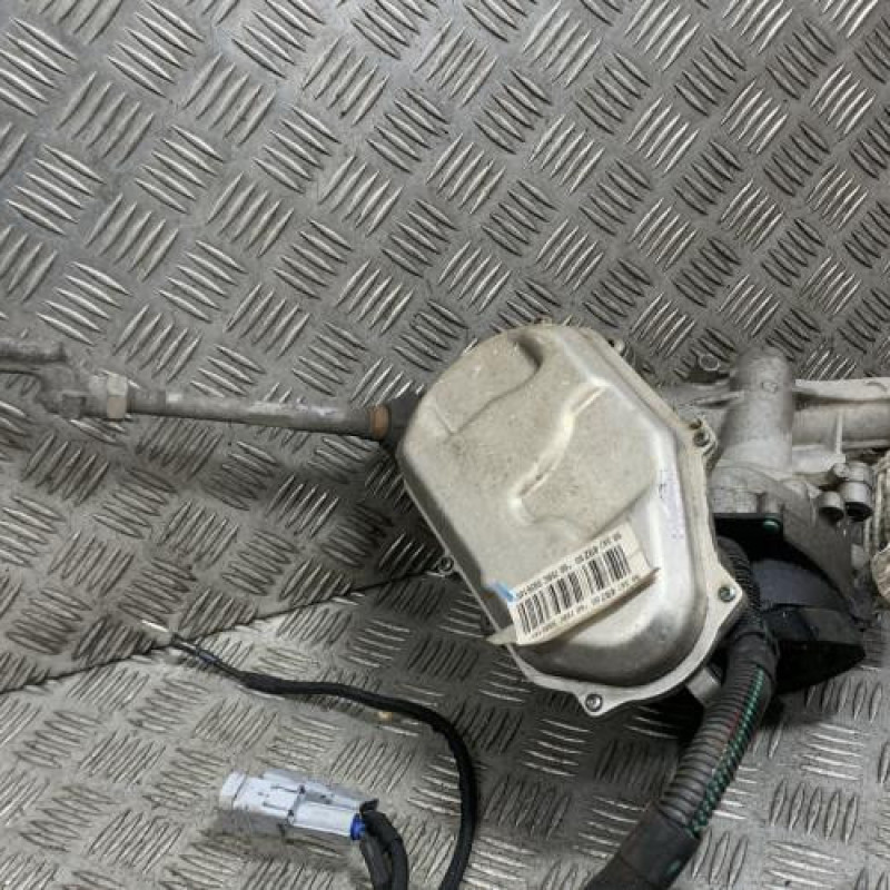 Cremaillere assistee OPEL CORSA F Photo n°2