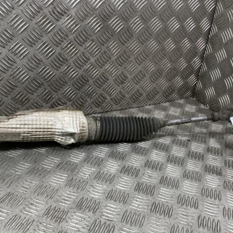 Cremaillere assistee OPEL CORSA F Photo n°3