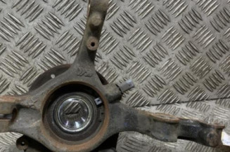 Pivot de moyeu avant gauche OPEL CORSA F