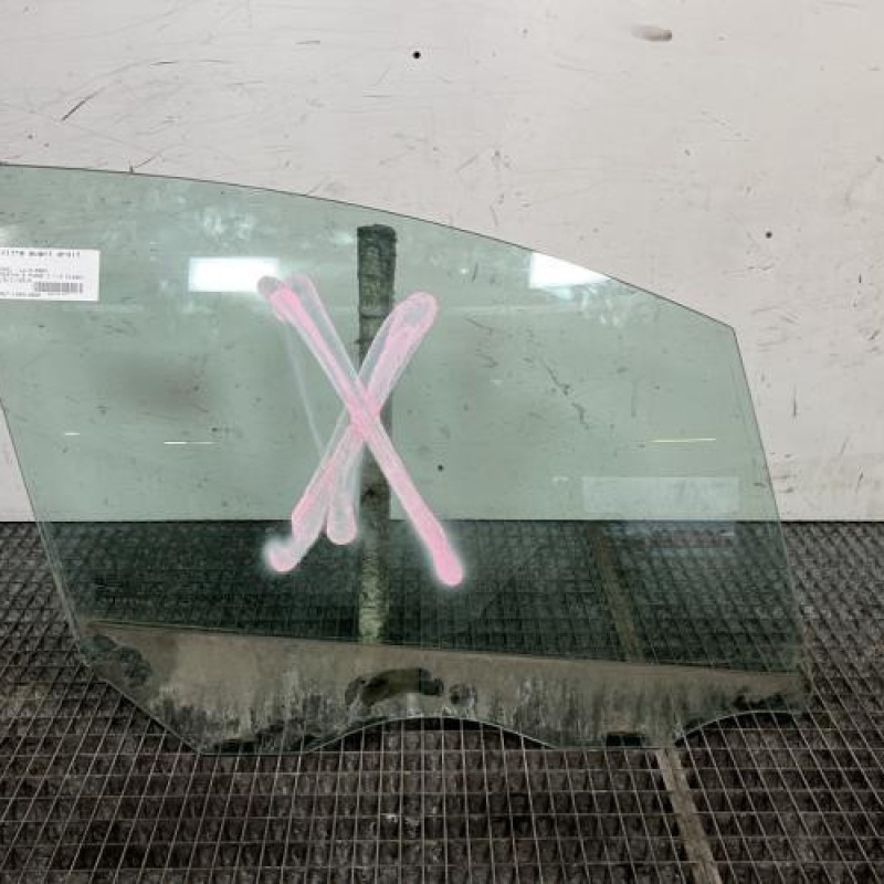 Vitre avant droit OPEL MERIVA B Photo n°1