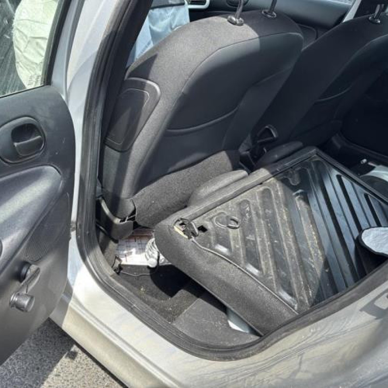 Feu arriere principal droit (feux) PEUGEOT 206+ Photo n°18